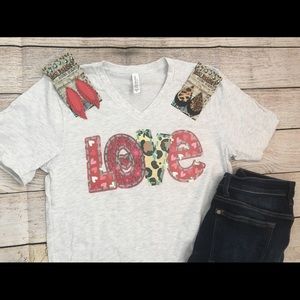 LOVE T-shirt